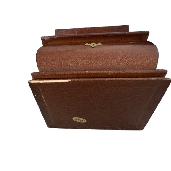 Pleasant Company Tea Caddy for American Girl 18” Felicity (doll not included) - Picture 4 of 4